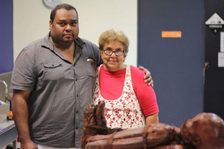 Decendants Robin Ketchell and Vera Ketchell with the King's remains